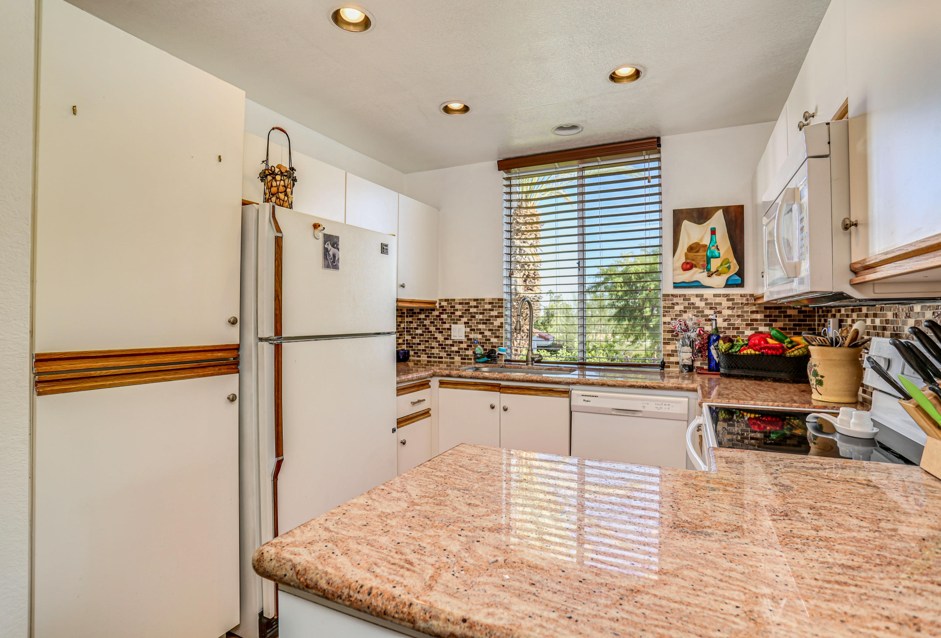 401 El Cielo Road, Unit 12 Palm Springs, CA 92262 - Photo 12 of 32 13