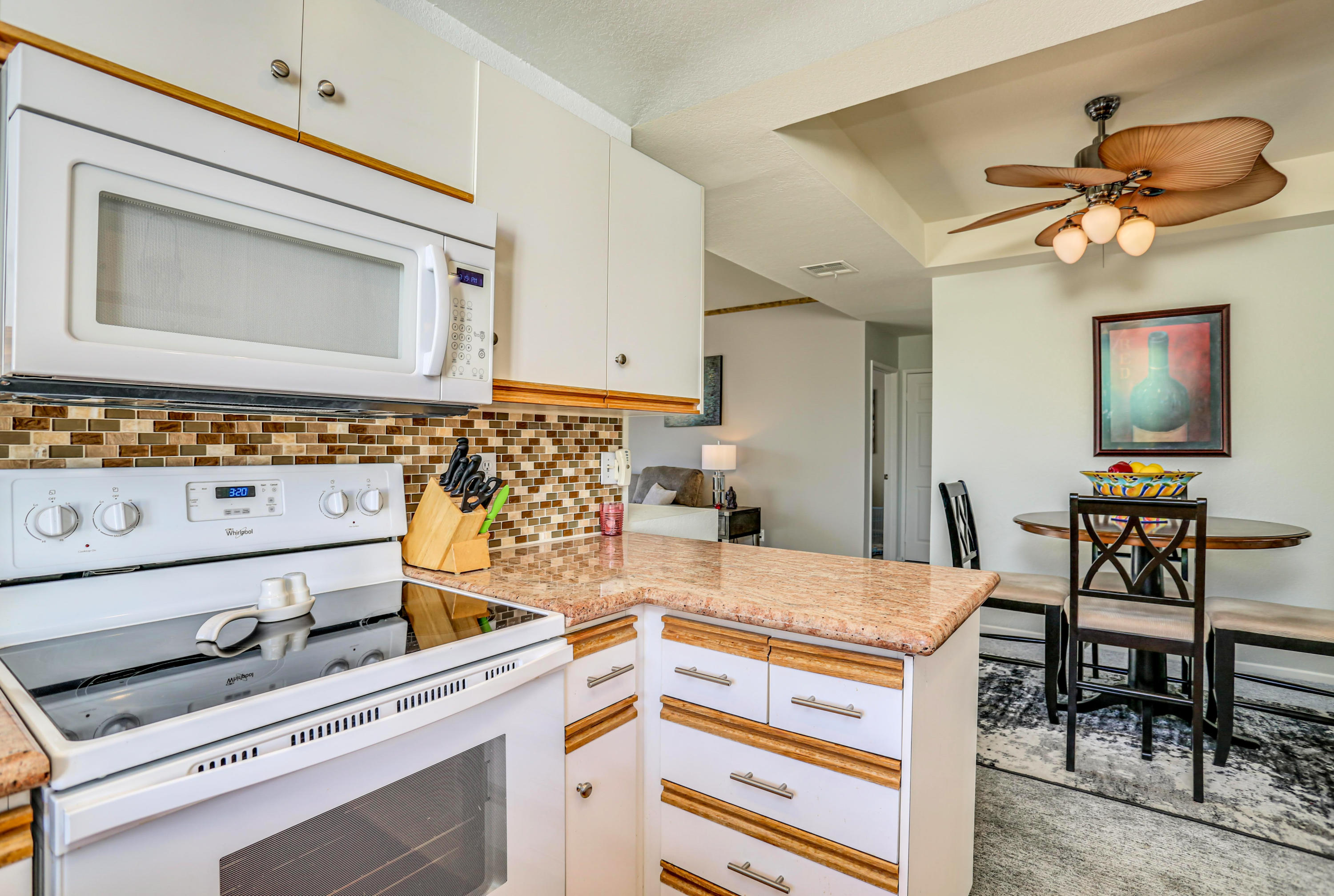 401 El Cielo Road, Unit 12 Palm Springs, CA 92262 - Photo 15 of 32 16