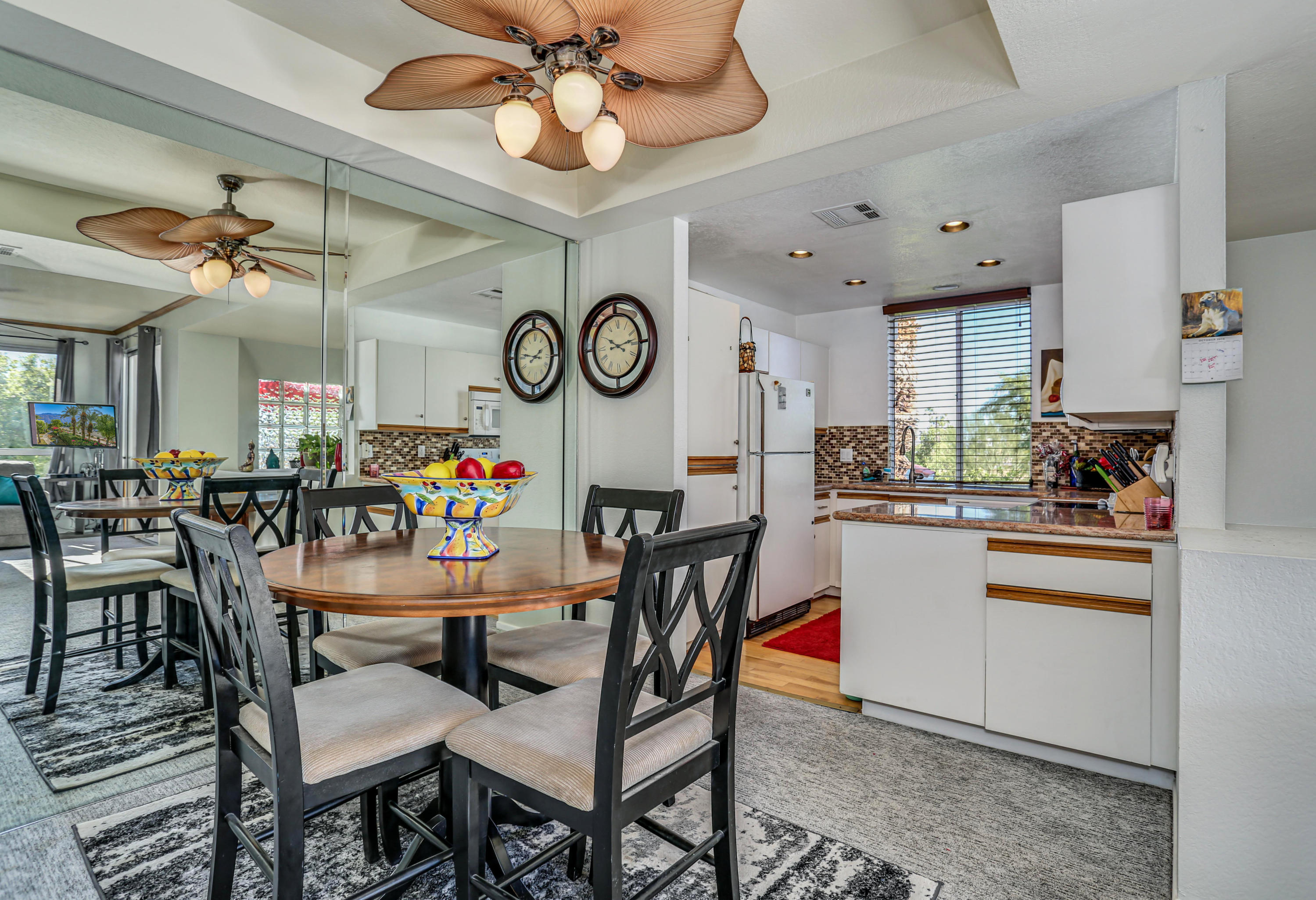 401 El Cielo Road, Unit 12 Palm Springs, CA 92262 - Photo 10 of 32 11