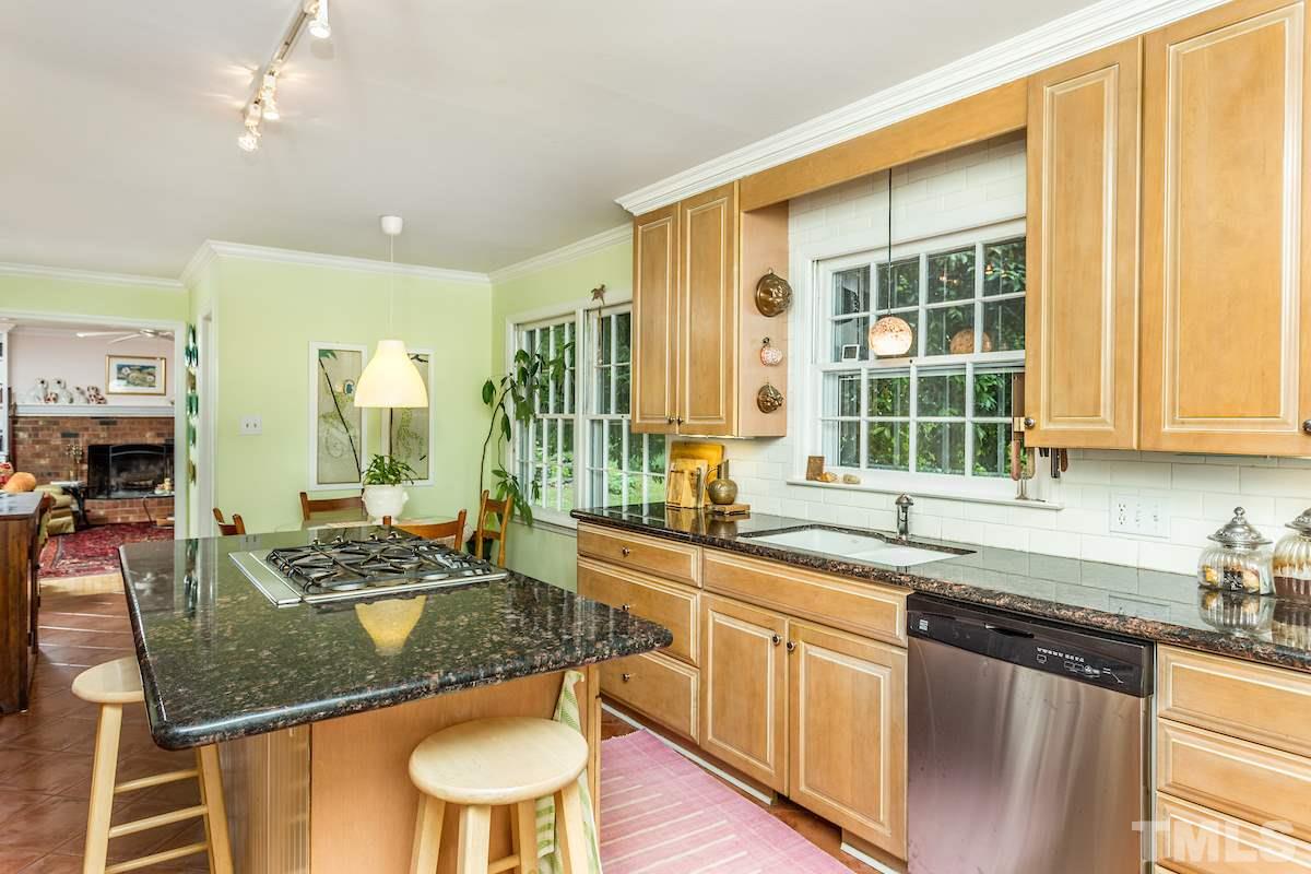 4808 Dundee Place Raleigh, NC 27612 - Photo 11 of 25