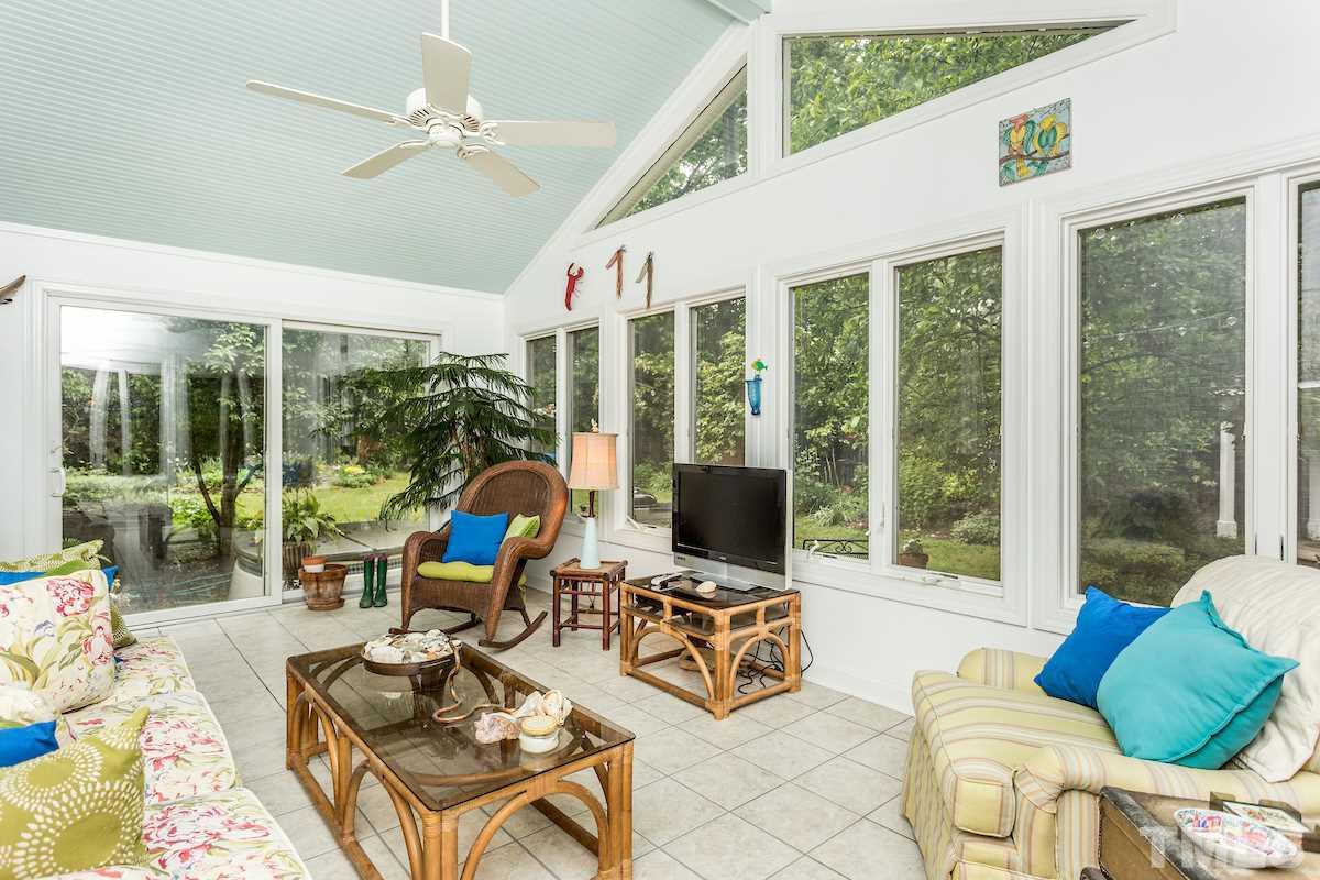 4808 Dundee Place Raleigh, NC 27612 - Photo 15 of 25