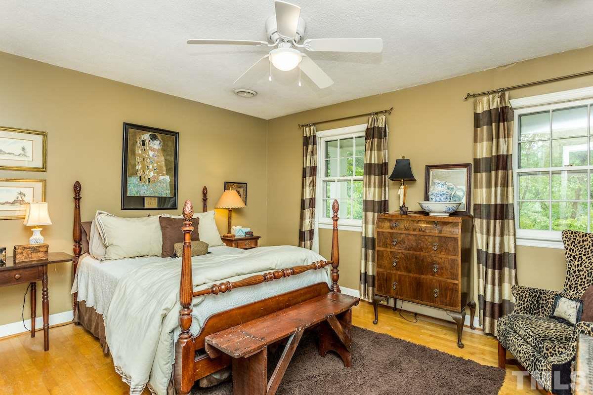 4808 Dundee Place Raleigh, NC 27612 - Photo 19 of 25