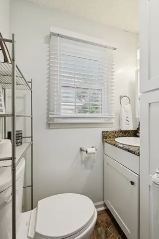 $350,000 | 900 Ridge West, Hermitage, TN 37076