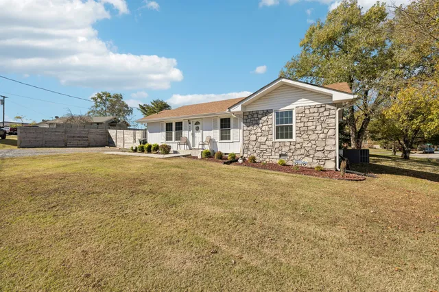 $350,000 | 900 Ridge West, Hermitage, TN 37076