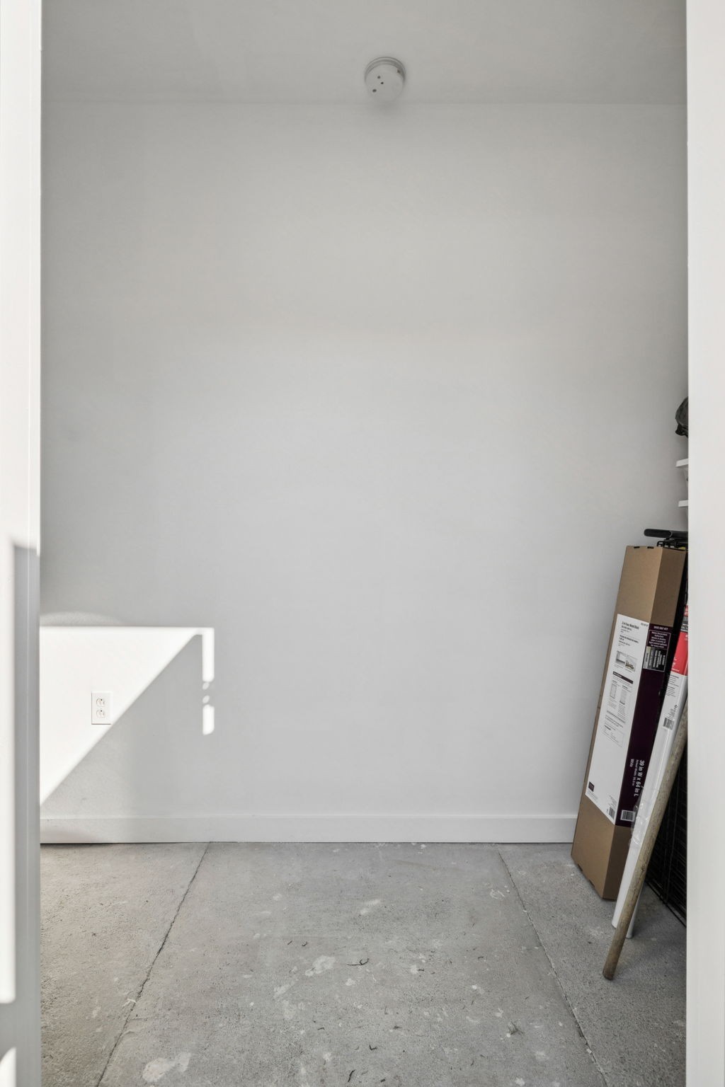 900 Ridge West Hermitage, TN 37076 - Photo 26 of 38 an empty room with furniture