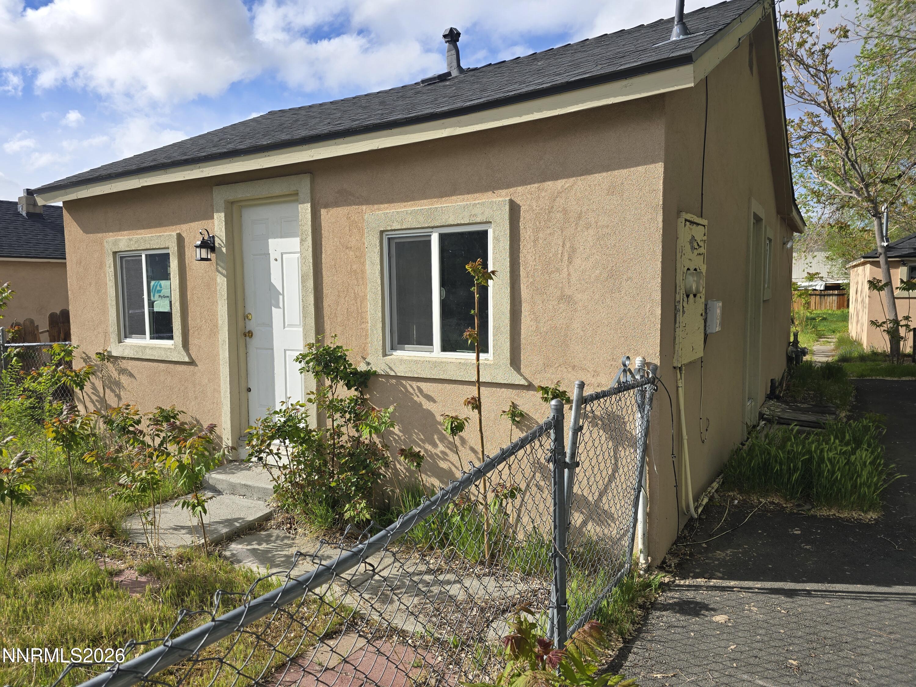 247 Linden Street Reno, NV 89502 - Photo 3 of 20 20260401_163515