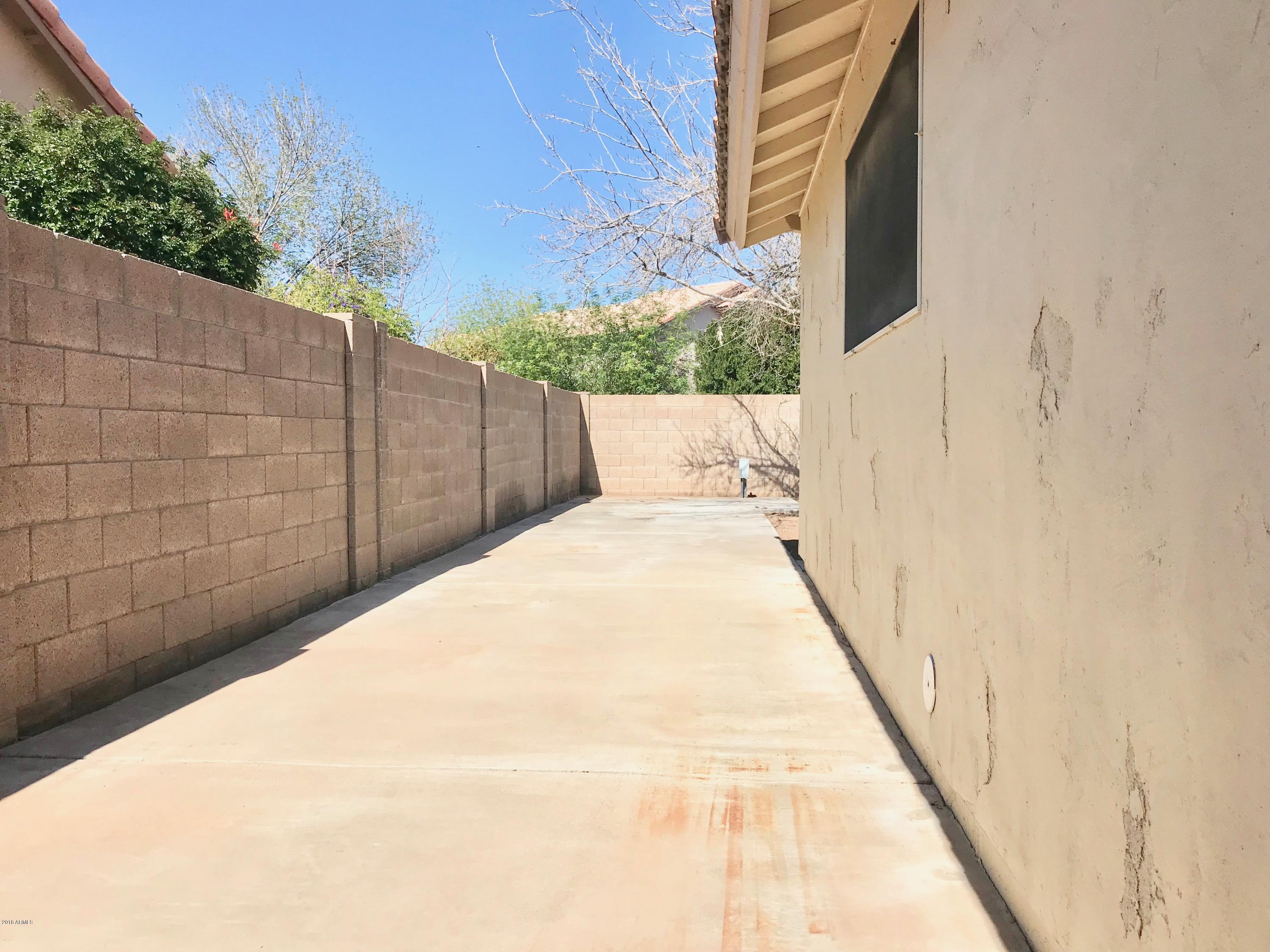 498 West Smoke Tree Road Gilbert, AZ 85233 - Photo 14 of 20 IMG_5574