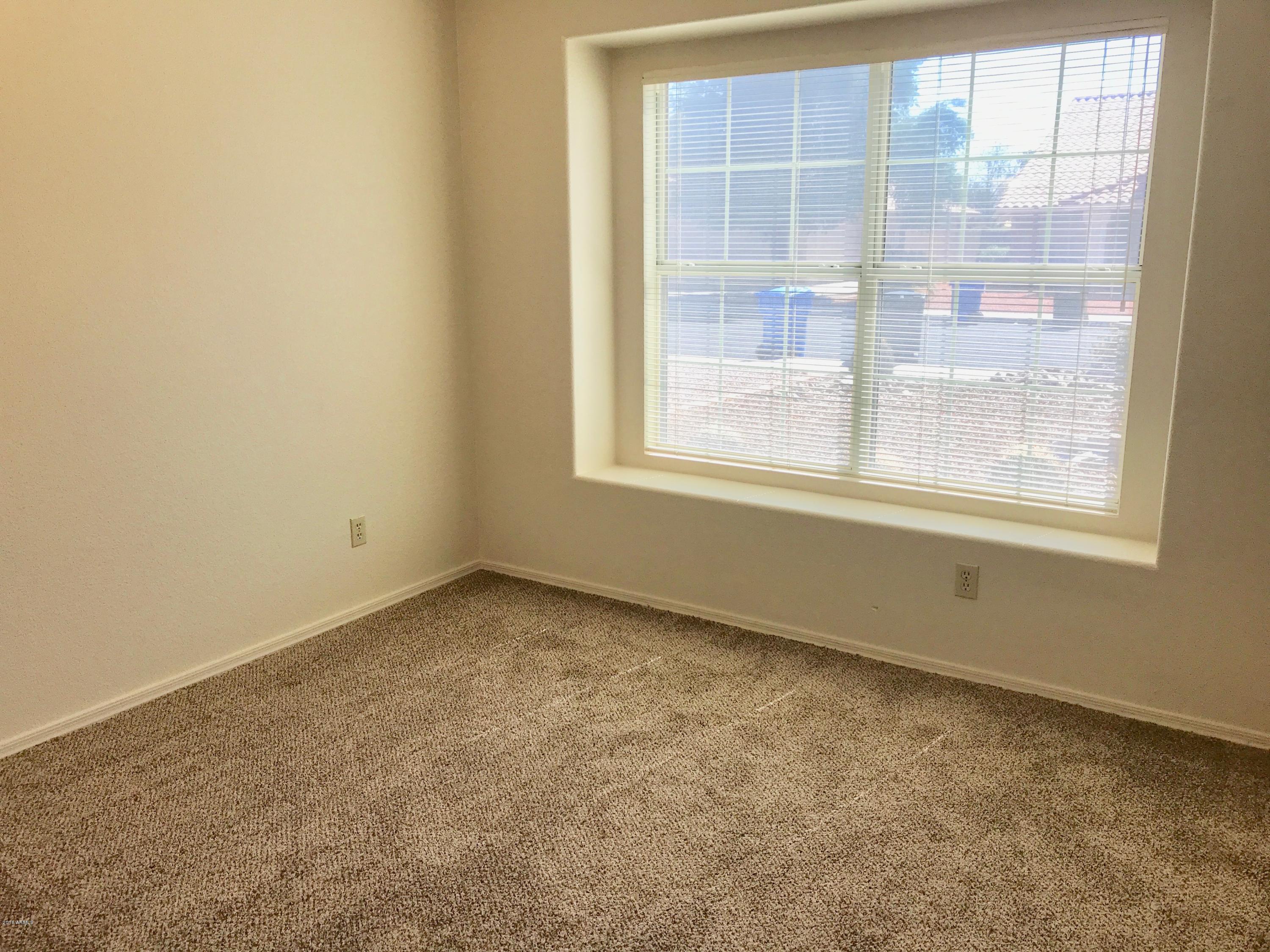 498 West Smoke Tree Road Gilbert, AZ 85233 - Photo 8 of 20 IMG_5529
