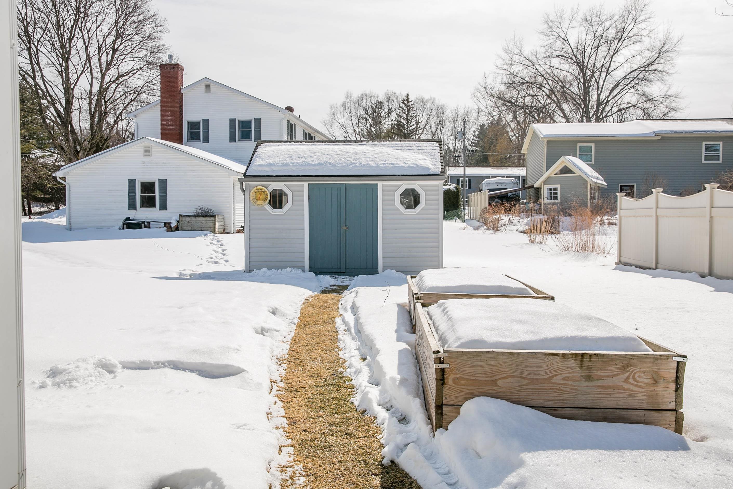 122 Marsett Road Shelburne, VT 05482 - Photo 5 of 44