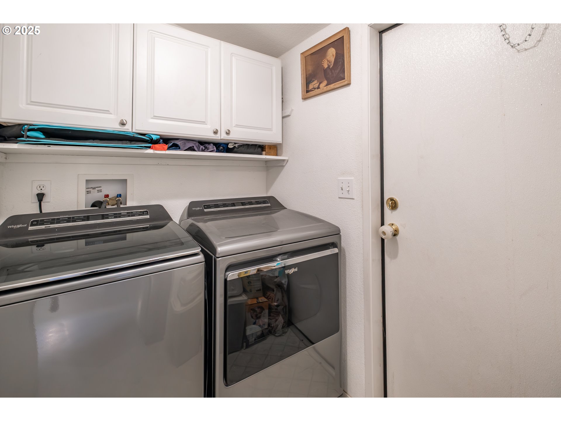 31101 Berlin Road Lebanon, OR 97355 - Photo 27 of 41 a utility room with stainless steel appliances washer and dryer