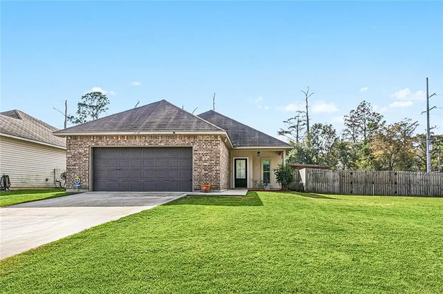 $265,000 | 22847 Cabo Lane, Denham Springs, LA 70726