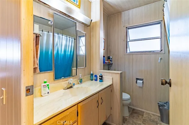 a view of an outdoor space