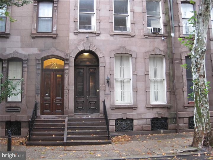 2021 Spruce Street Philadelphia, PA 19103 - Photo 2 of 4 Exterior Front