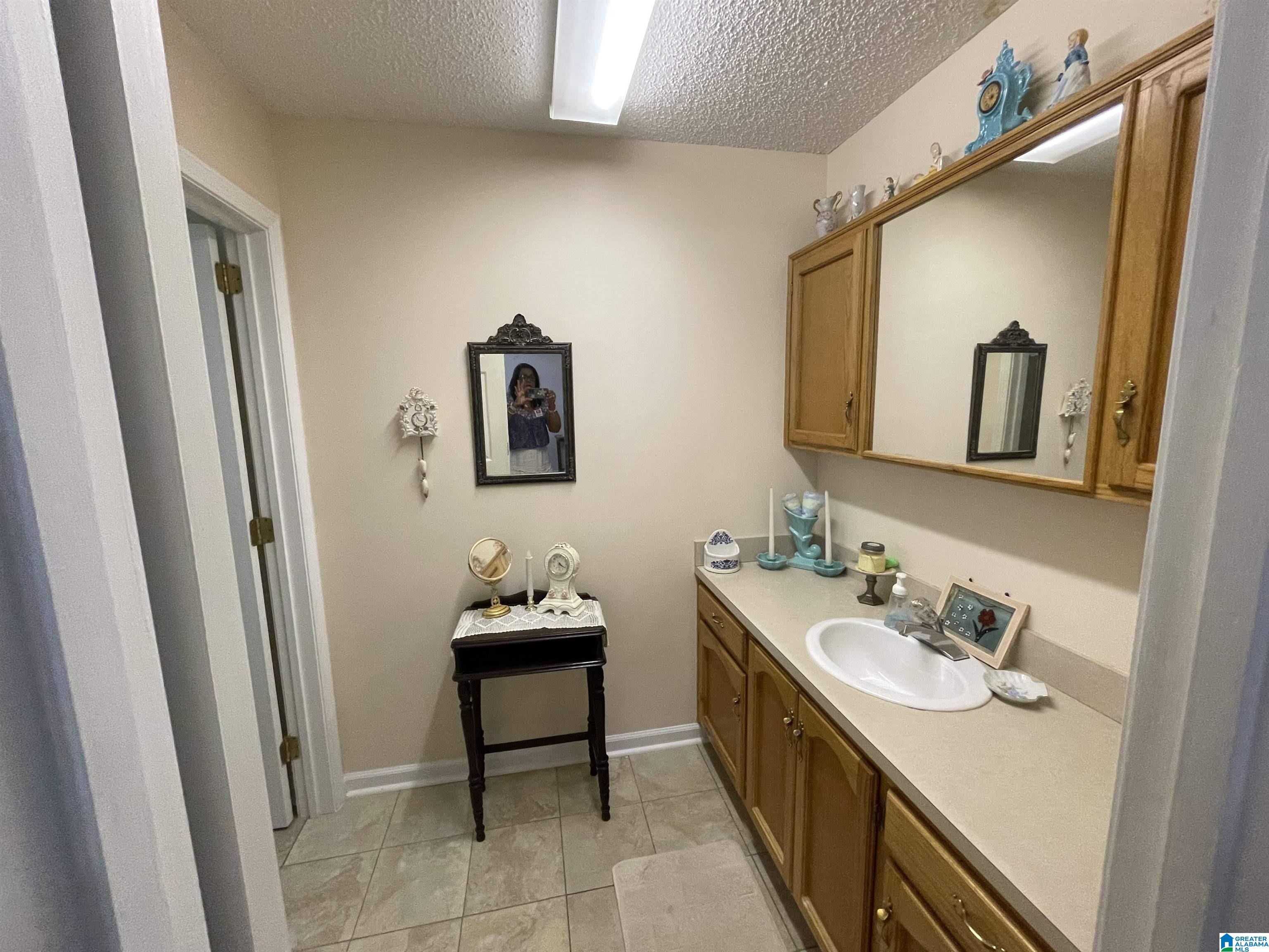 1301 Suncrest Road Bessemer, AL 35020 - Photo 23 of 29