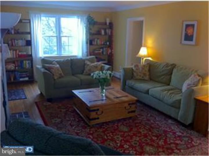 306 Brookhaven Road Wallingford, PA 19086 - Photo 3 of 16 Living Room