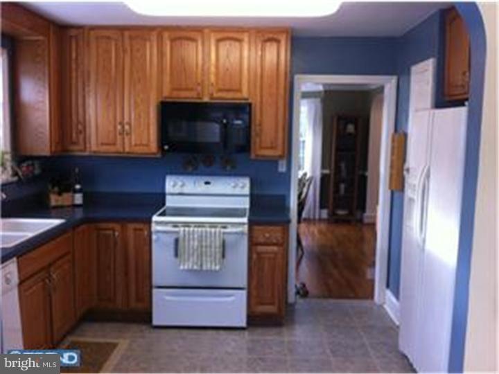 306 Brookhaven Road Wallingford, PA 19086 - Photo 6 of 16 Kitchen