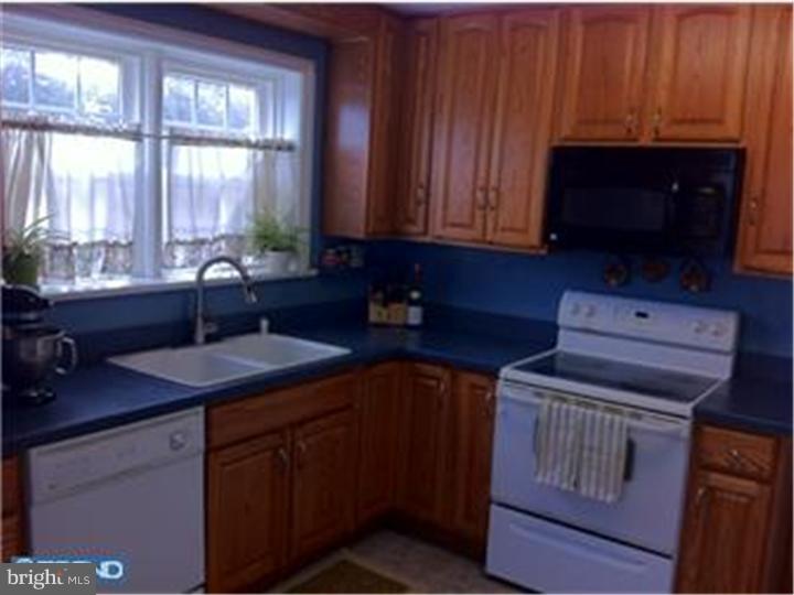 306 Brookhaven Road Wallingford, PA 19086 - Photo 7 of 16 Kitchen
