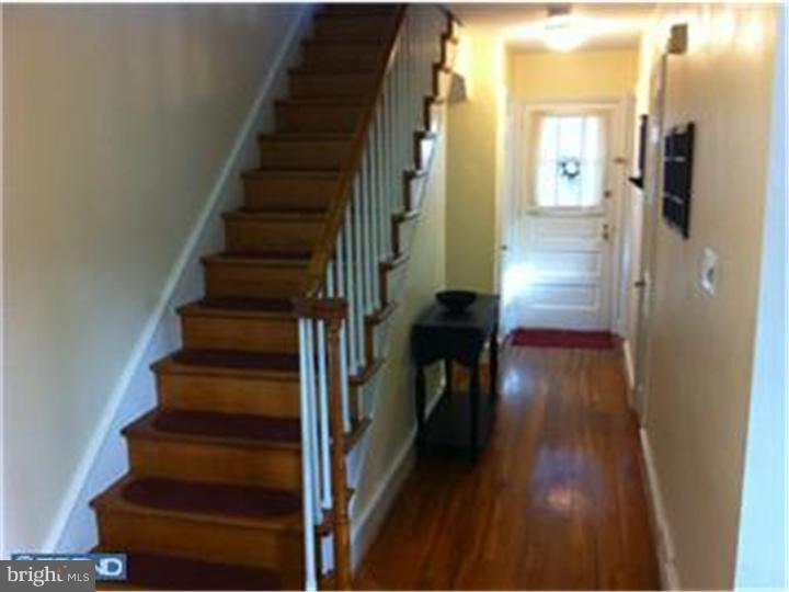 306 Brookhaven Road Wallingford, PA 19086 - Photo 9 of 16 Hallway
