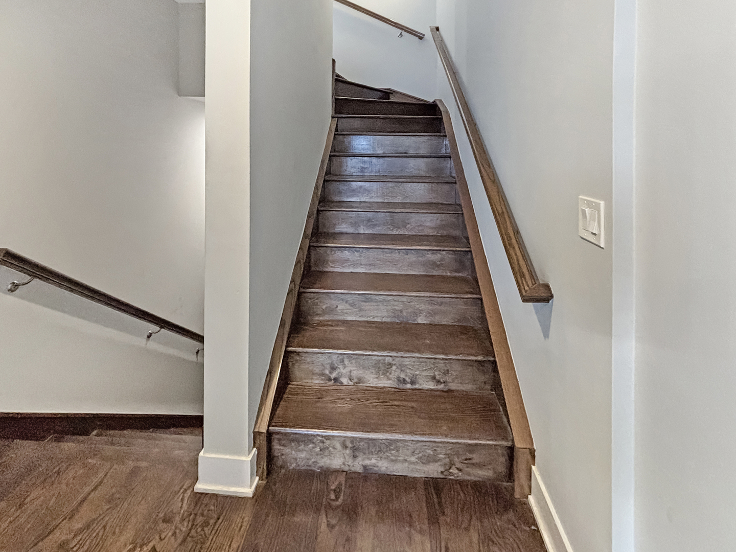 1634 West Cermak Road, Unit 3 Chicago, IL 60608 - Photo 16 of 19 a view of entryway