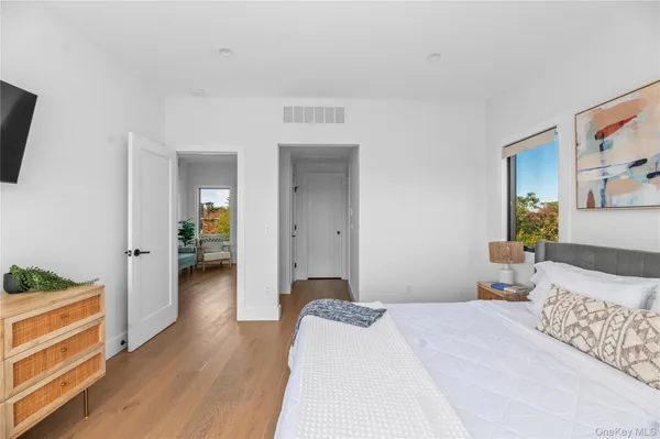 $12,500 | 31 Atlantic Avenue, Ocean Beach, NY 11770