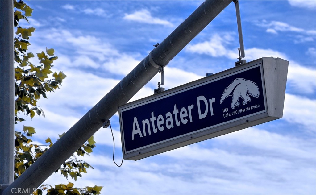 45 Perennial Irvine, CA 92603 - Photo 37 of 40 a view of street sign