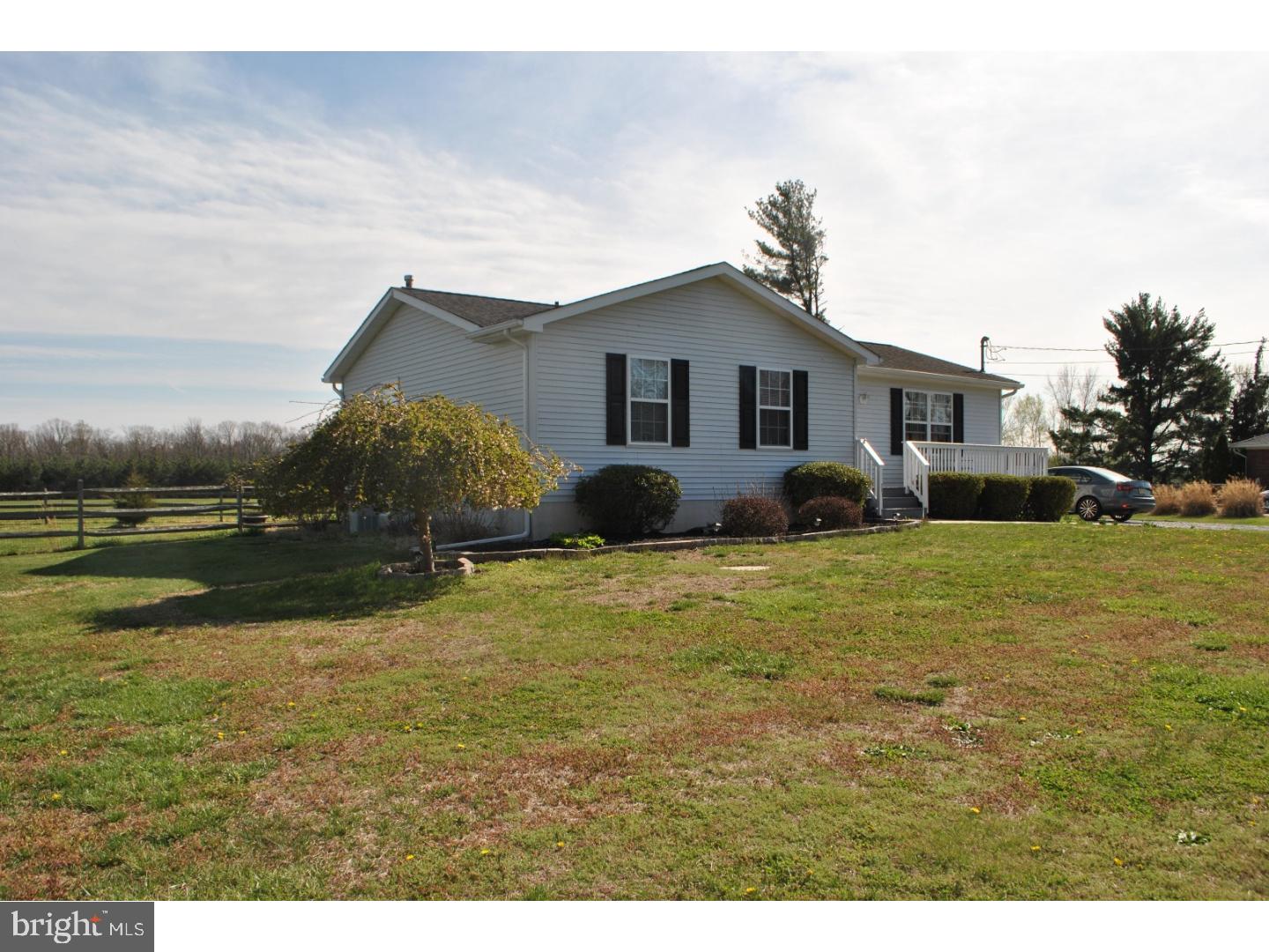 41 Upper Neck Road Pittsgrove, NJ 08318 - Photo 2 of 20 Exterior Side