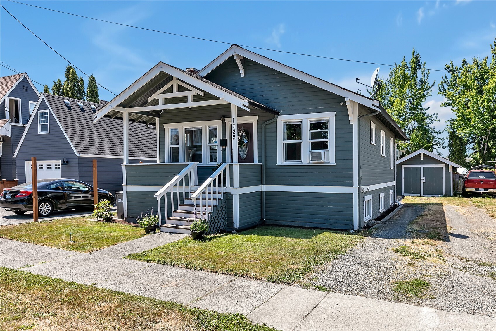 1722 Harding Street Enumclaw, WA 98022 - Photo 3 of 30