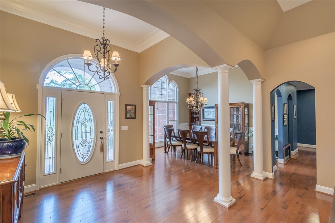 113 Augusta National Anderson, SC 29621 - Photo 3 of 49