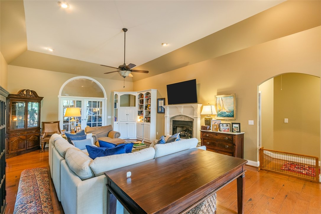 113 Augusta National Anderson, SC 29621 - Photo 7 of 49