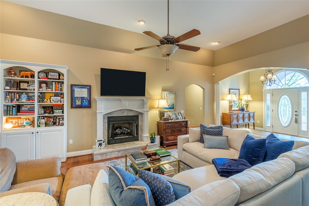 113 Augusta National Anderson, SC 29621 - Photo 8 of 49