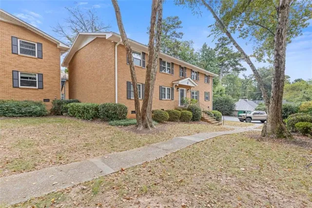 $229,000 | 3510 Roswell Road, Unit C2, Atlanta, GA 30305