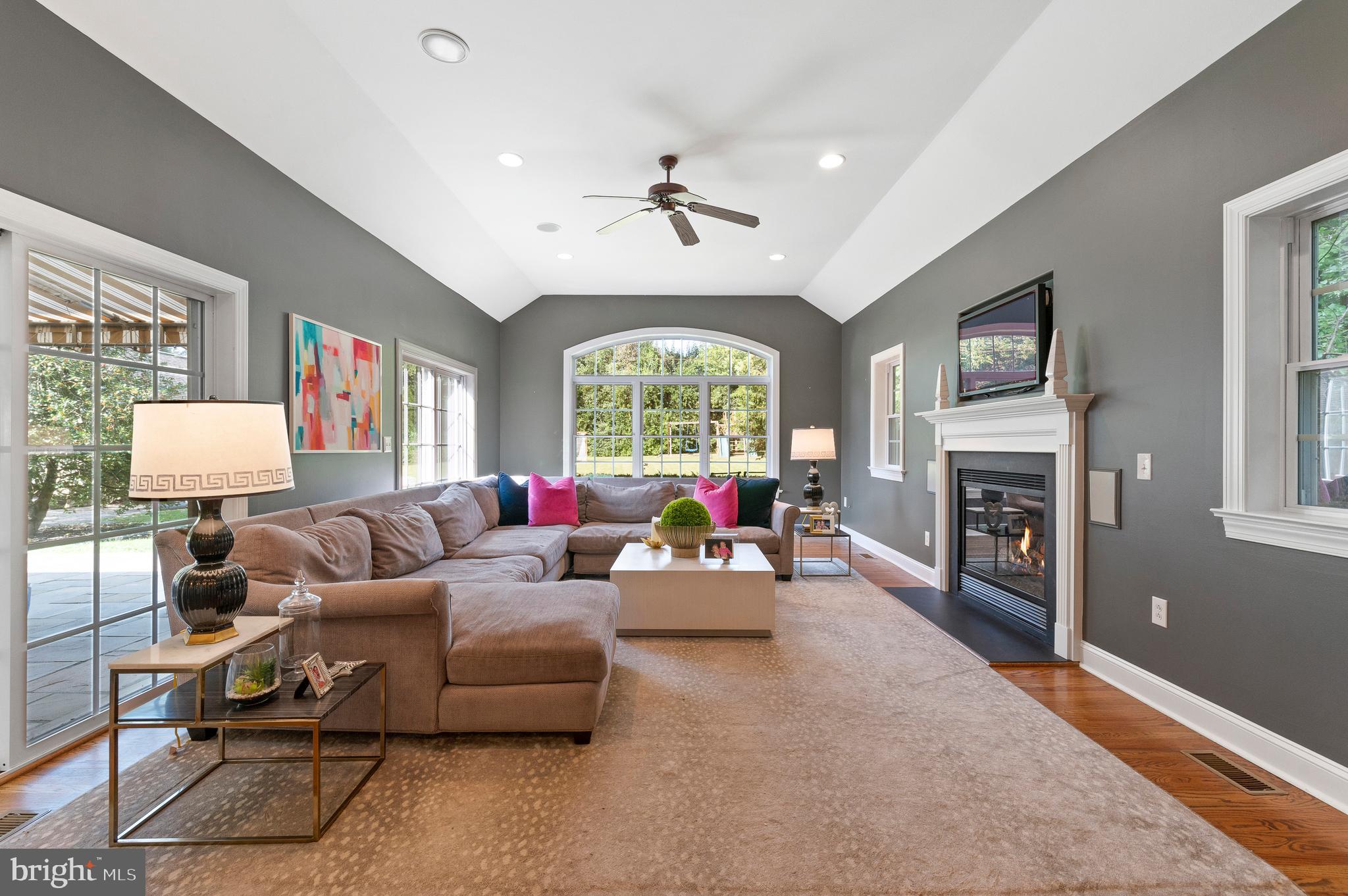 124 Tyson Road Newtown Square, PA 19073 - Photo 11 of 31 Sun lit family room