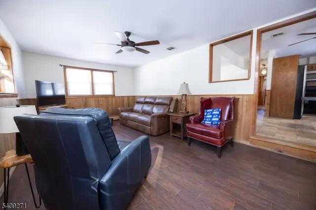 $420,000 | 26 Aspen Lane, West Milford, NJ 07480