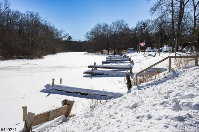 $420,000 | 26 Aspen Lane, West Milford, NJ 07480