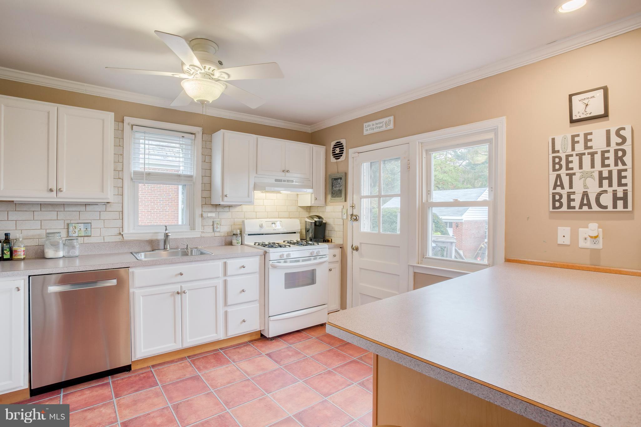2105 Old Frederick Road Baltimore, MD 21228 - Photo 3 of 21 Access to the porch & patio