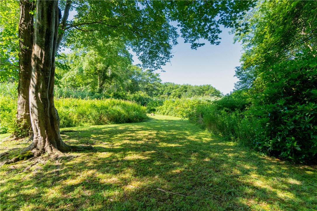 3991 Main Road Tiverton, RI 02878 - Photo 11 of 39