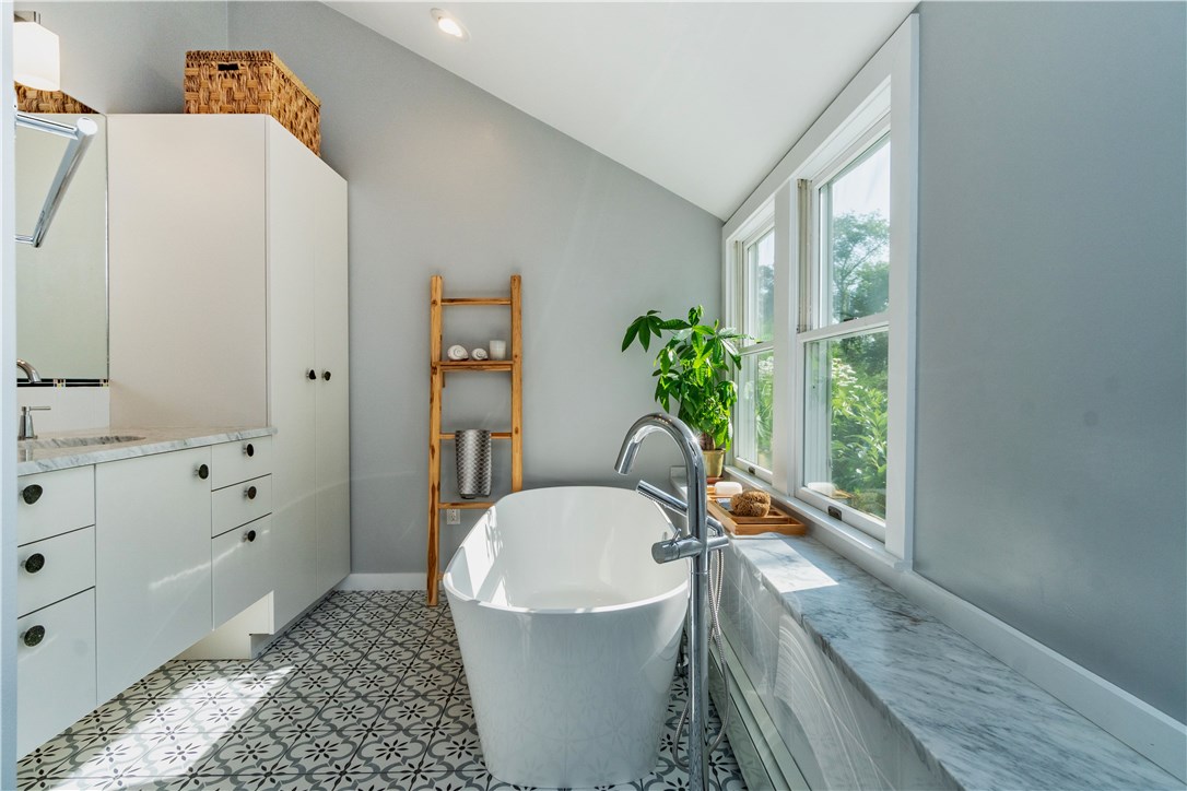 3991 Main Road Tiverton, RI 02878 - Photo 27 of 39