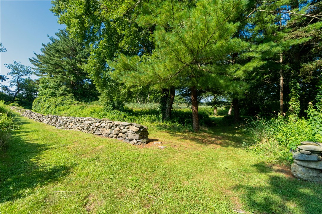 3991 Main Road Tiverton, RI 02878 - Photo 10 of 39