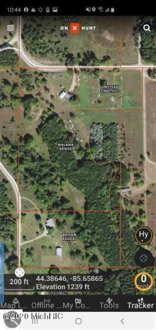 3901 West 18 1/2 Road Mesick, MI 49668 - Photo 2 of 5 1877722-4