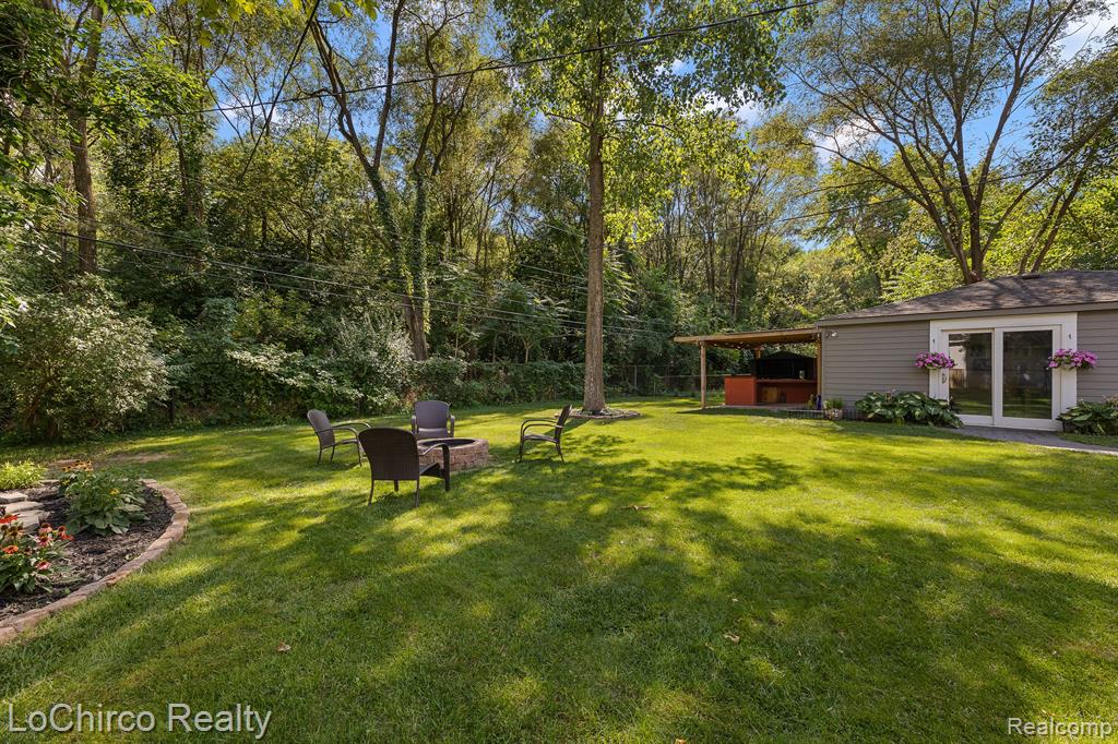 1232 Avon Manor Road Rochester Hills, MI 48307 - Photo 42 of 45