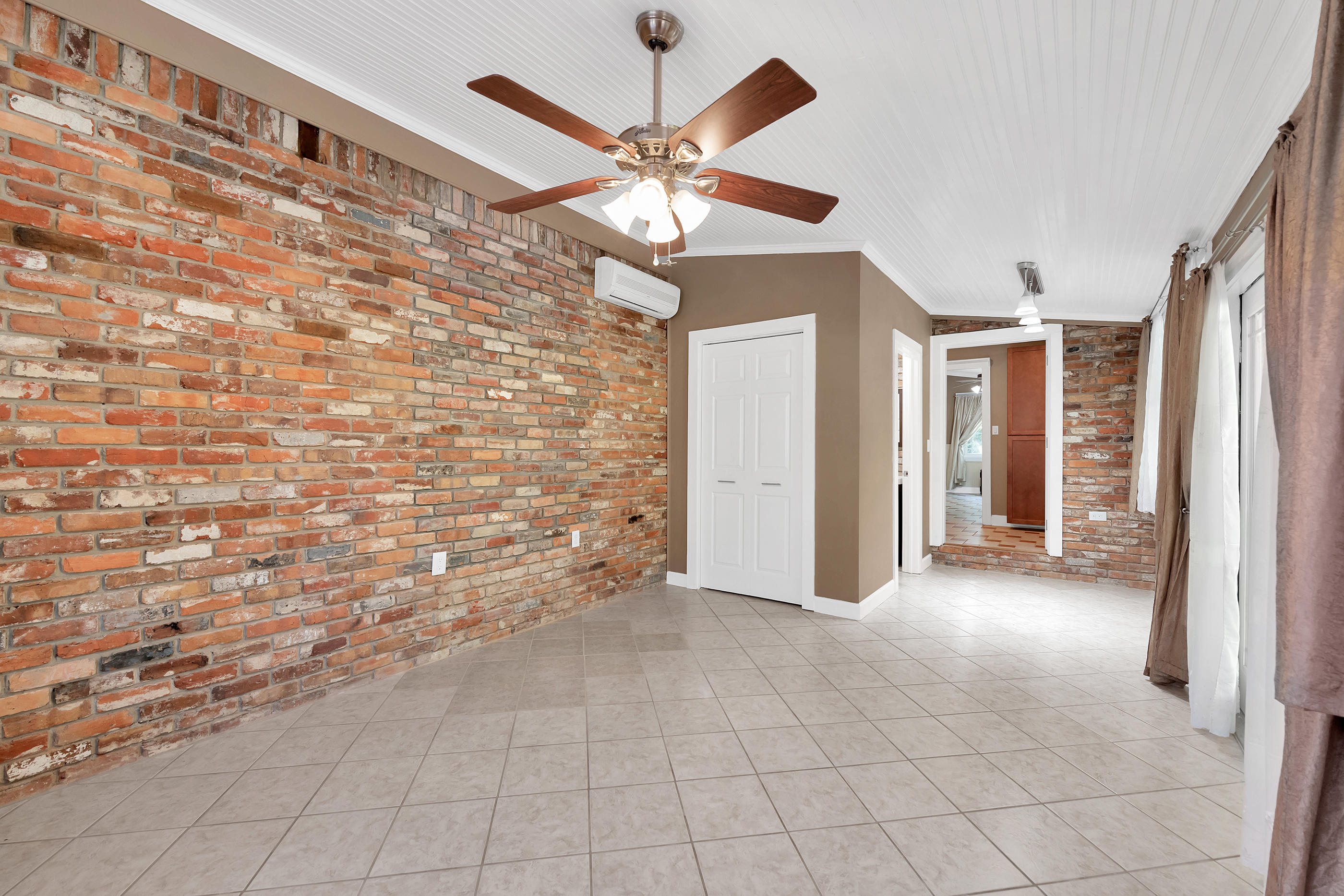 4 Roundabend Road Shalimar, FL 32579 - Photo 25 of 39 a view of an empty room