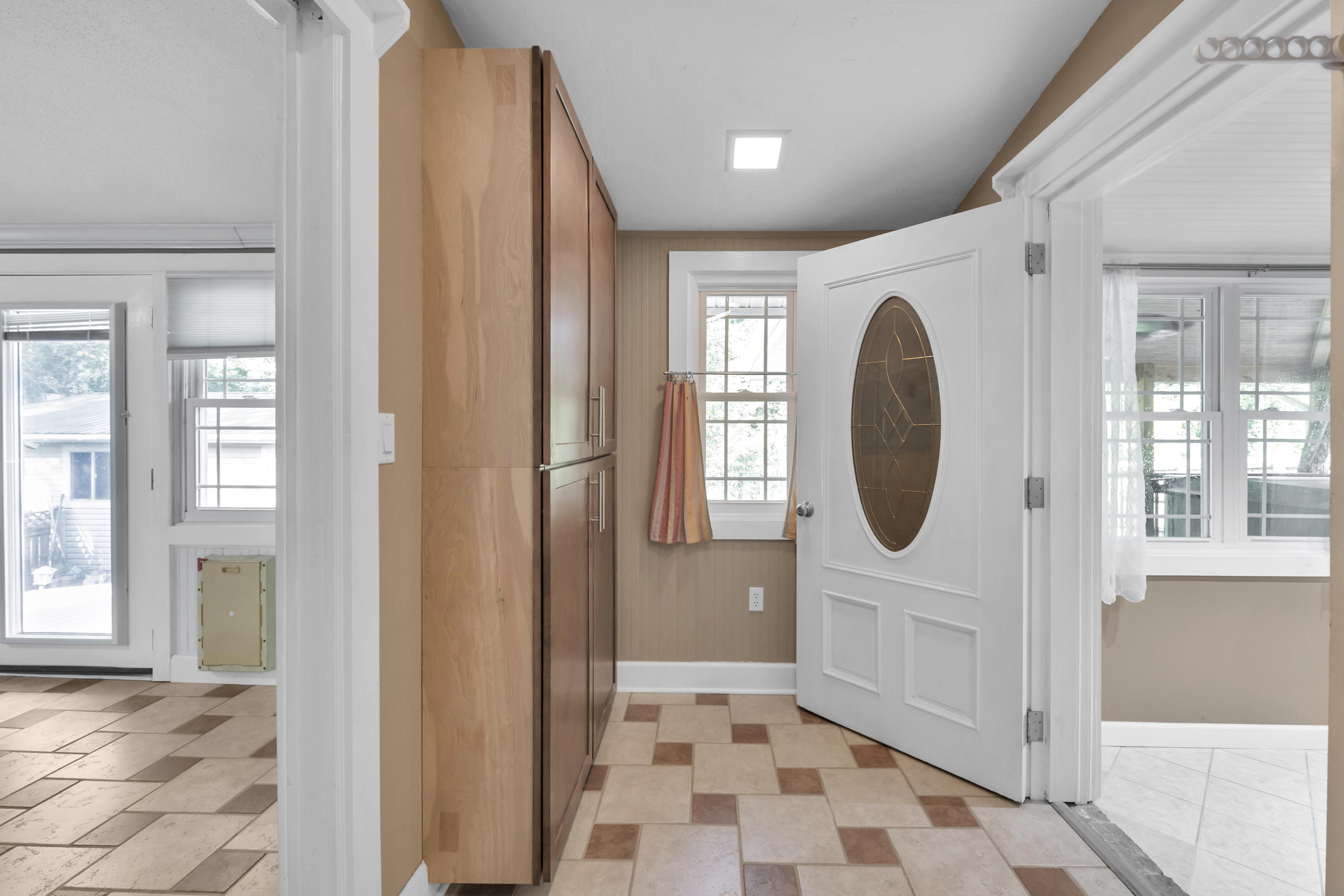 4 Roundabend Road Shalimar, FL 32579 - Photo 29 of 39 a view of a bathroom with a glass door and a shower