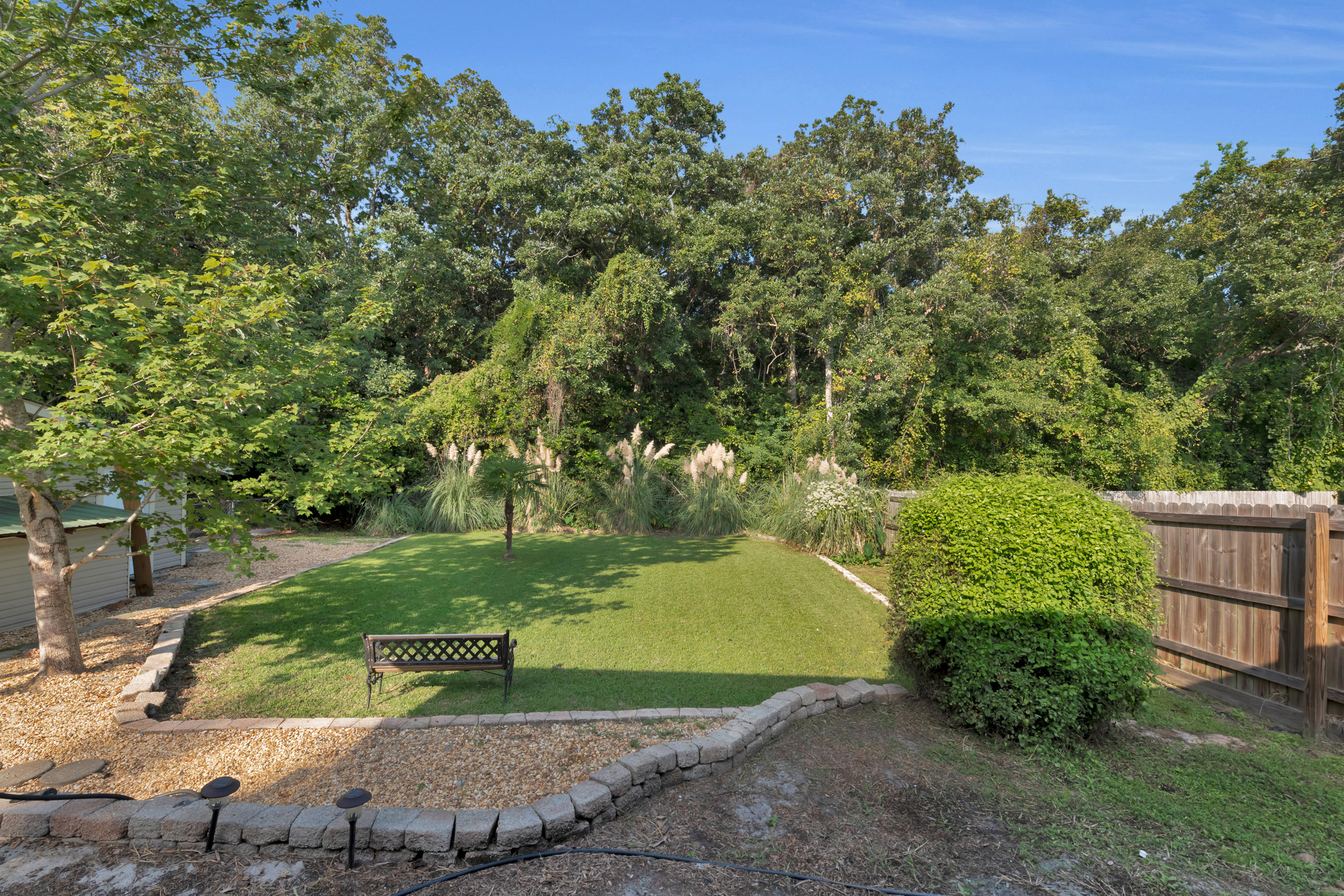 4 Roundabend Road Shalimar, FL 32579 - Photo 32 of 39 a view of a backyard