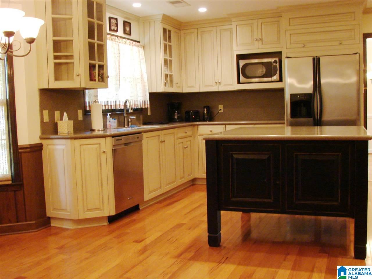 127 Cape Road Bessemer, AL 35023 - Photo 8 of 25