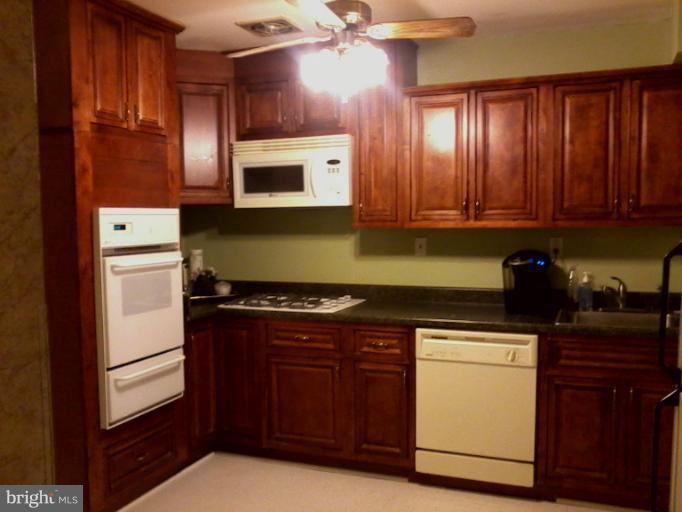 2525 Naylor Road Southeast Washington, DC 20020 - Photo 3 of 5 Kitchen