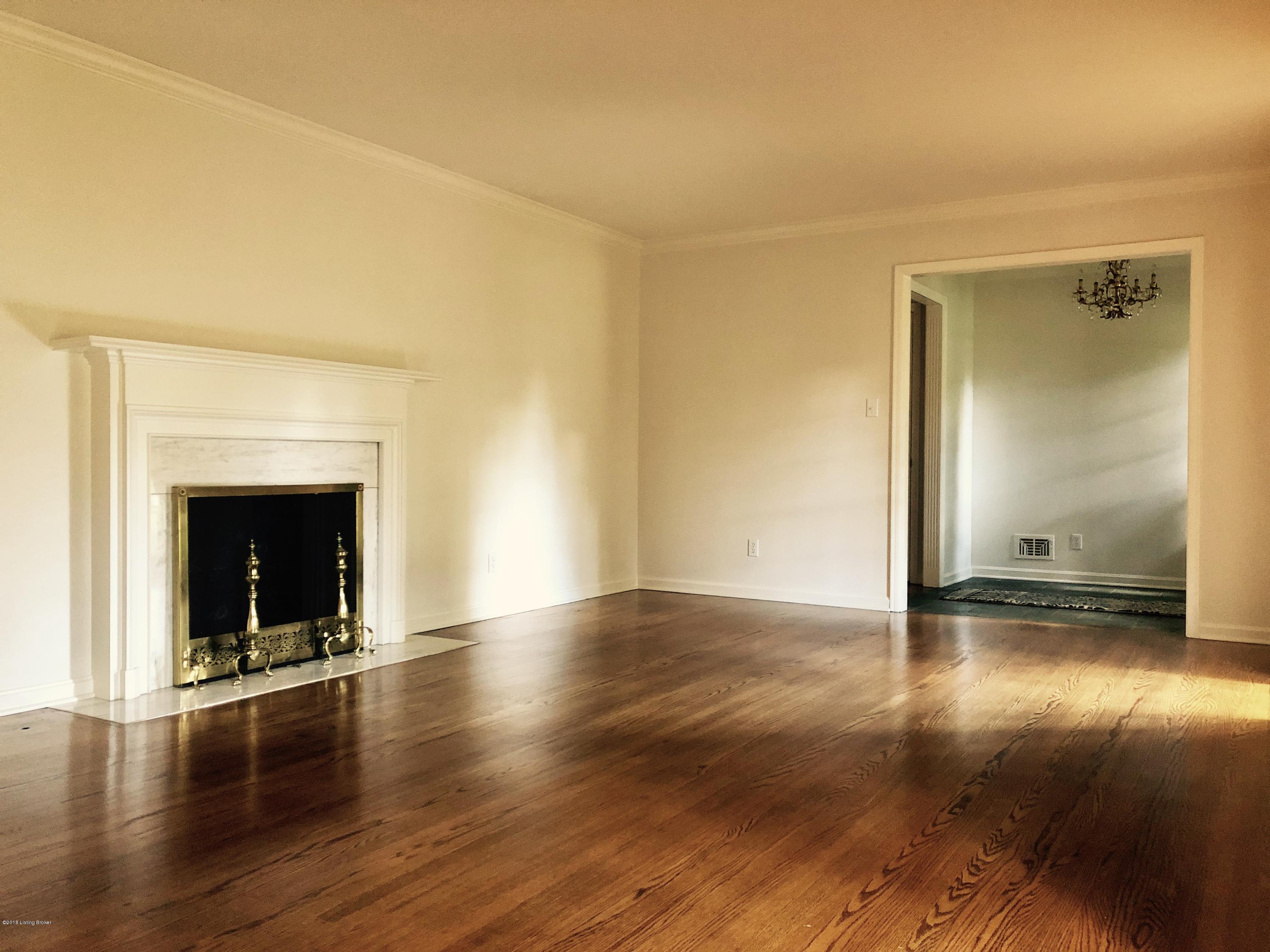 215 Smithfields Road Louisville, KY 40207 - Photo 19 of 32 fullsizeoutput_38c5