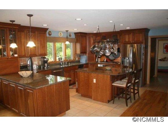 380 Vision Road Canton, NC 28716 - Photo 4 of 24
