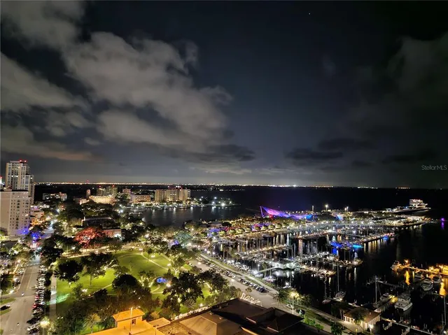 $695,000 | 1 Beach Drive Southeast, Unit 2003, St. Petersburg, FL 33701