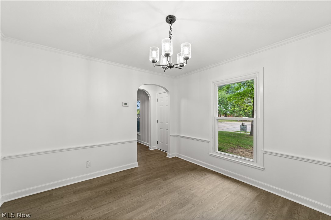 6444 Wilson Mills Road Cleveland, OH 44143 - Photo 12 of 29 1st Floor Dining Room
