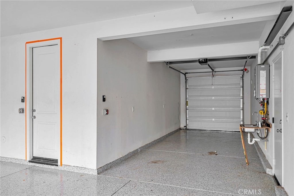 154 Azalea Street Fillmore, CA 93015 - Photo 5 of 37 a view of room with walk in closet